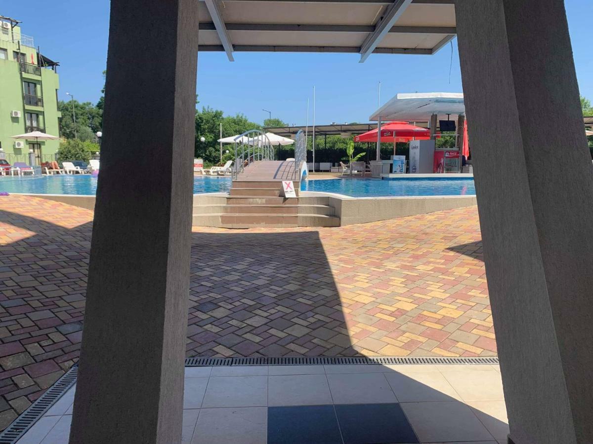 Emberli Aparthotel Lozenets Bagian luar foto